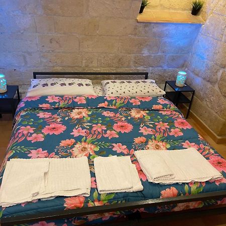 Sassi Low Cost Matera Bagian luar foto