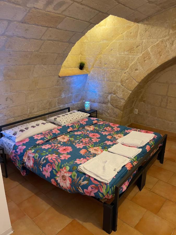 Sassi Low Cost Matera Bagian luar foto