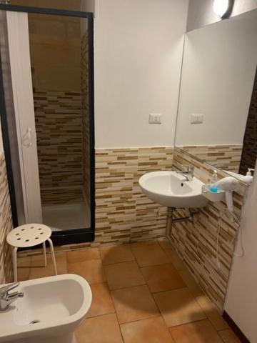 Sassi Low Cost Matera Bagian luar foto